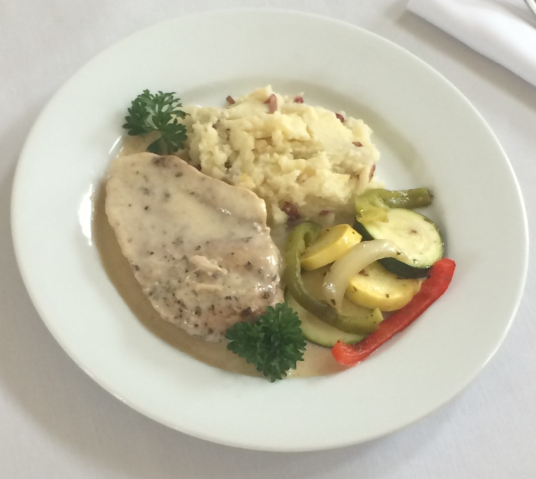 chicken chardonnay medd veggies mashed potatoes